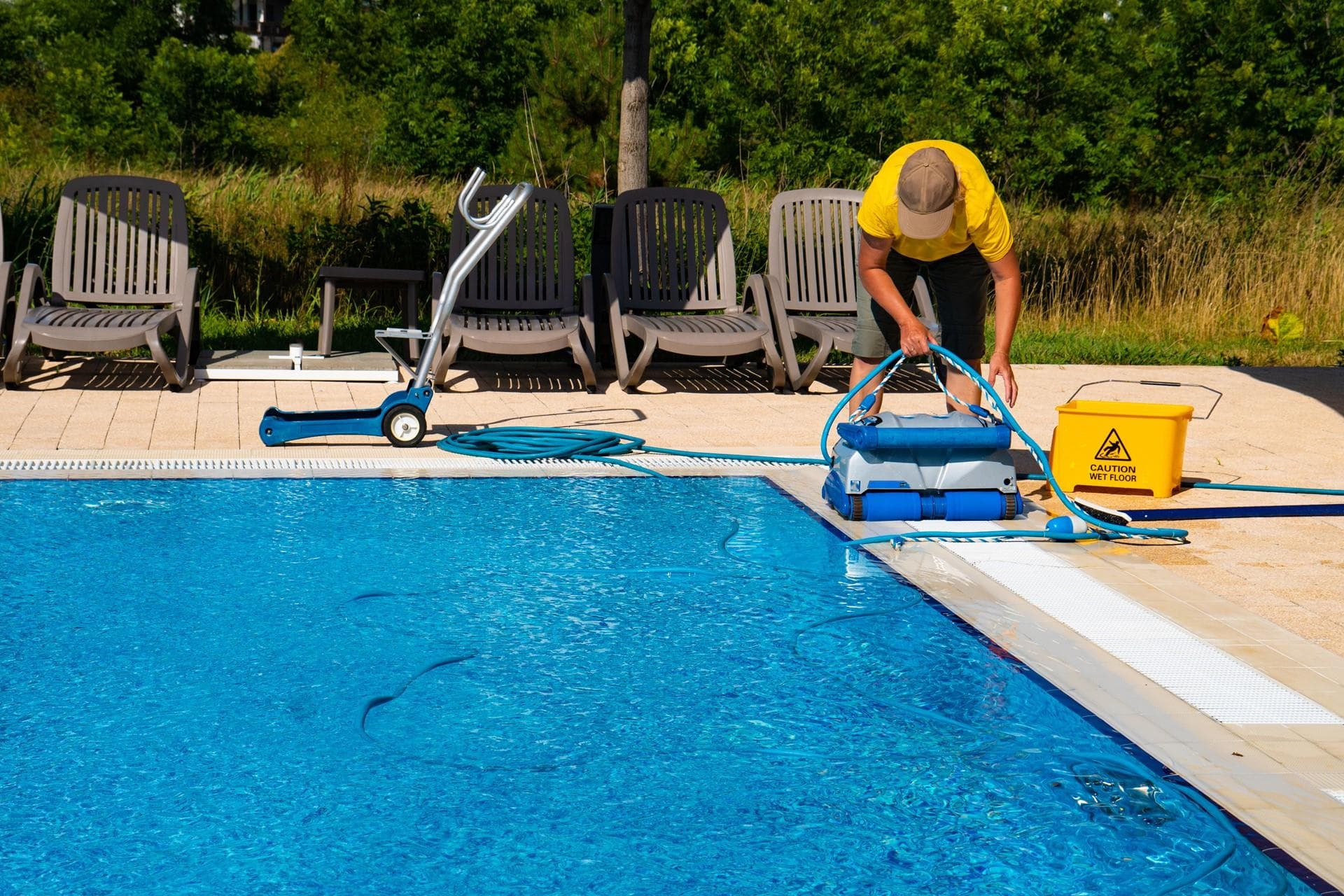 servicio de limpieza y mantenimiento de piscinas